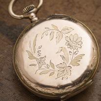 Beautiful Antique Solid 18k Gold Lady Pocket Pendant Watch