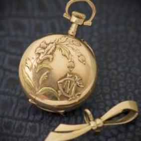 Antique French 18k Gold Pocket or Pendant Lady Watch with Brooch